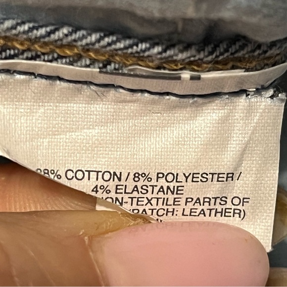 Madewell Women’s Medium Wash 10 inch High Rise Distressed size 30 - Picture 9 of 11